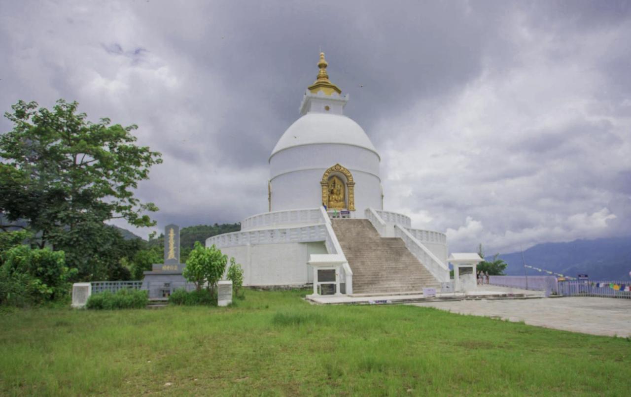 Oyo 227 Hotel Moonstone Pvt Ltd Pokhara Exterior foto