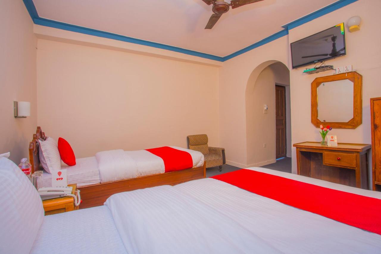 Oyo 227 Hotel Moonstone Pvt Ltd Pokhara Exterior foto